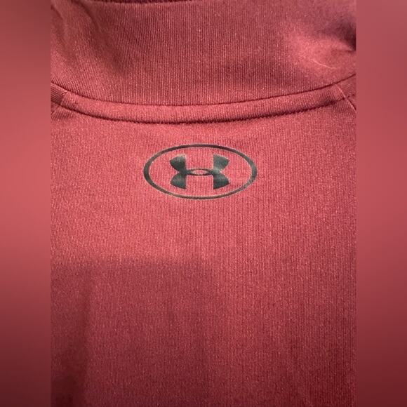 Under Armour UA Tech HEATGEAR 1/2 Zip Long Sleeve Size M Style # 1328495 - Picture 6 of 8